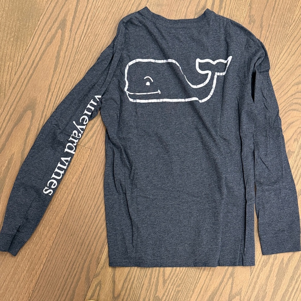 Vineyard Vines Navy Long Sleeve with Whale Graphic